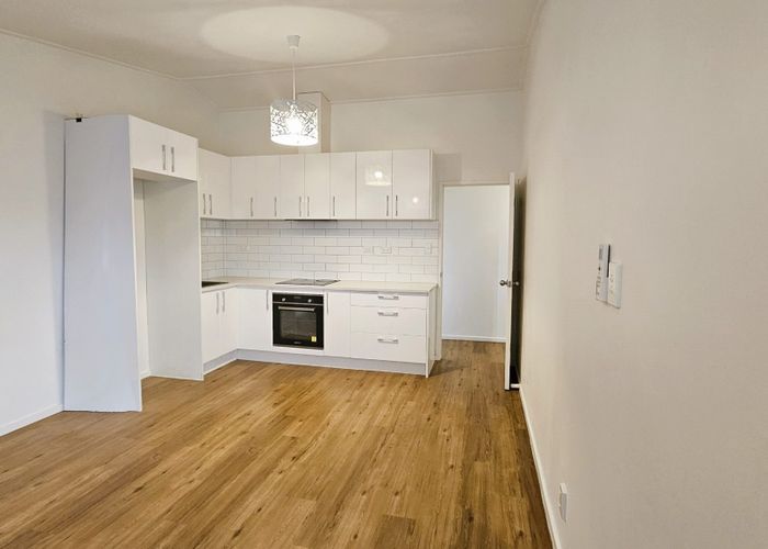  at 3/6 Puka Street, Onehunga, Auckland