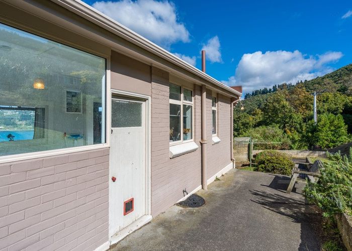  at 50 Adderley Terrace, Ravensbourne, Dunedin