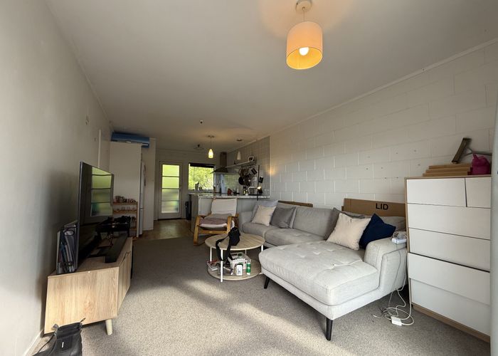  at 9/19 Verbena Road, Birkdale, North Shore City, Auckland