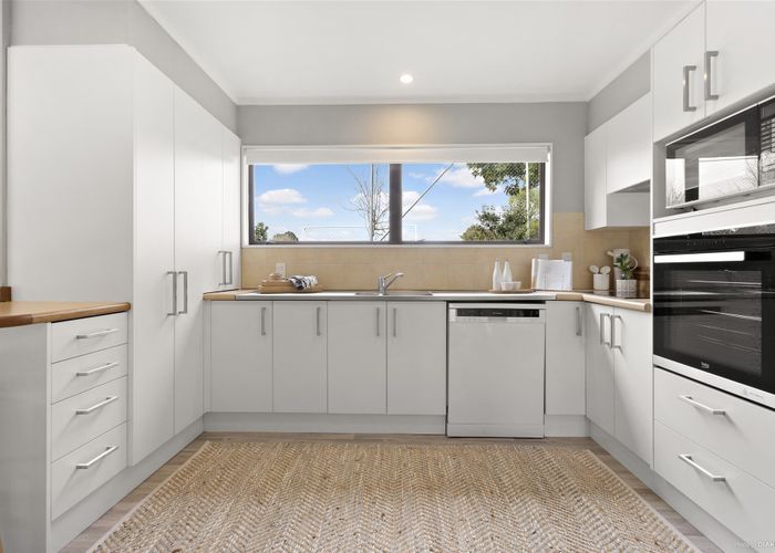  at 2/0 Dominion Road, Mount Roskill, Auckland