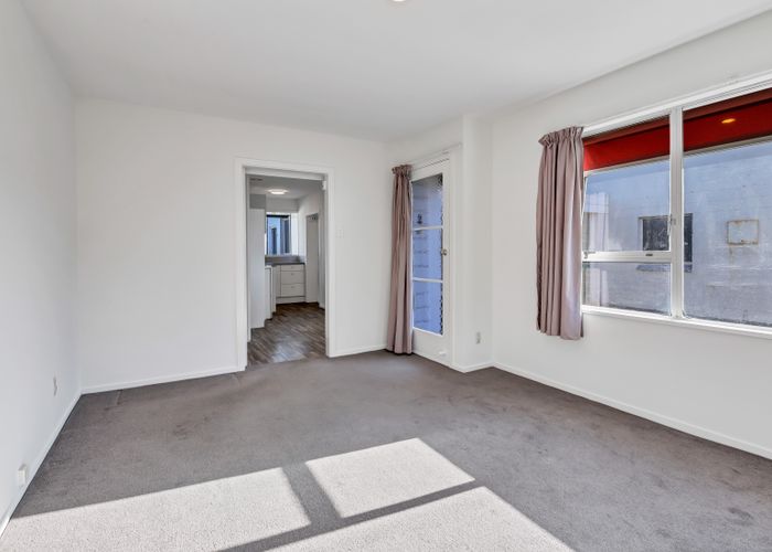 at 2/8 Lonsdale Street, New Brighton, Christchurch