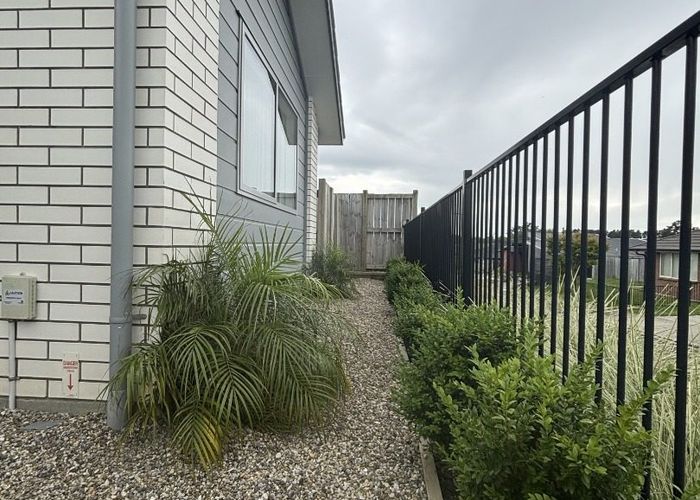  at 2/12 Bostonkip Crescent, Fitzroy, Hamilton, Waikato