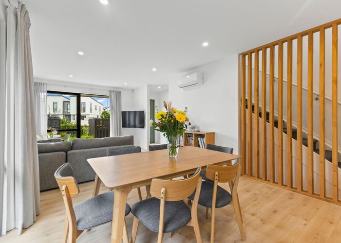  at 19 Cessna Crescent, Mangere, Auckland