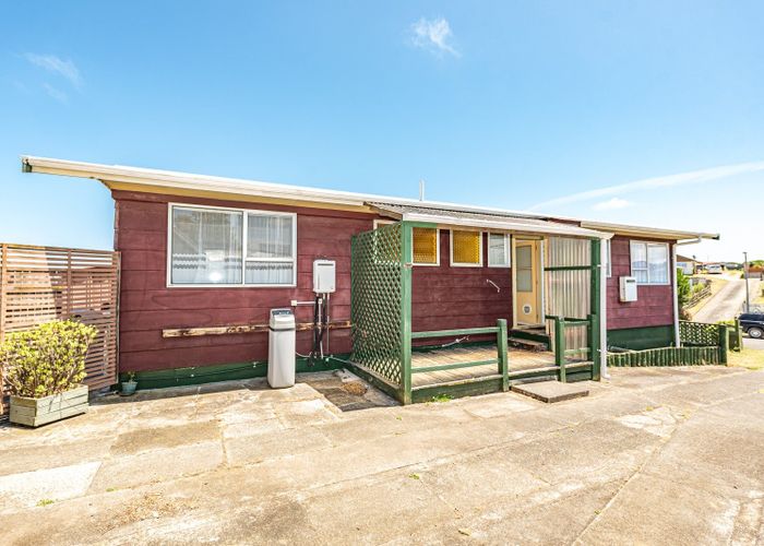  at 35 Karyn Street, Castlecliff, Whanganui