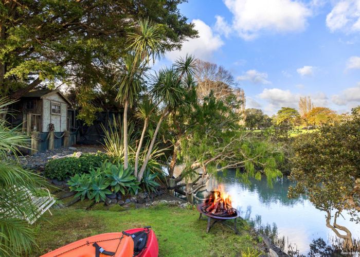  at 151 Shore Road, Remuera, Auckland