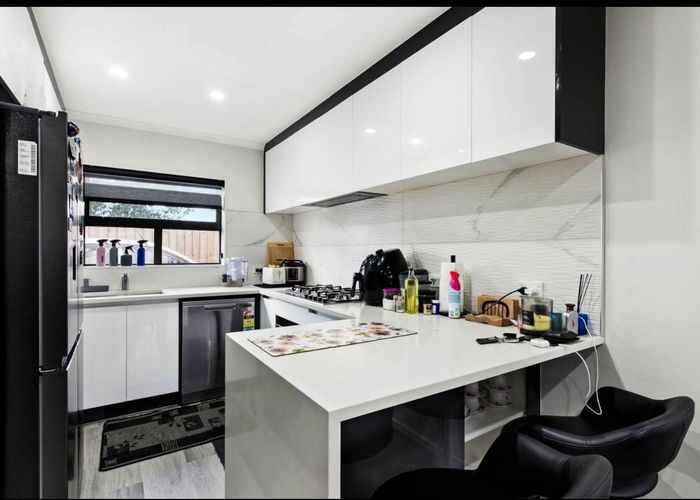  at 10F George Street, Mangere, Manukau City, Auckland