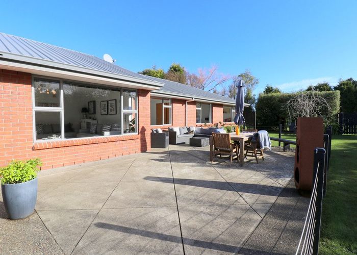  at 98 Grant Road, Otatara