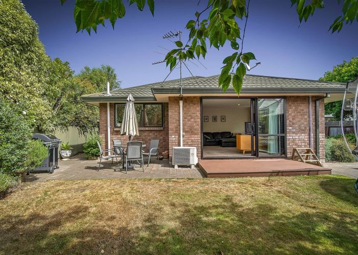  at 2/282 Sawyers Arms Road, Bishopdale, Christchurch
