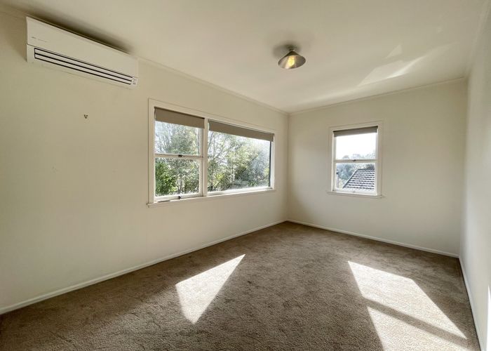  at 17 Spencer Terrace, Hauraki, North Shore City, Auckland