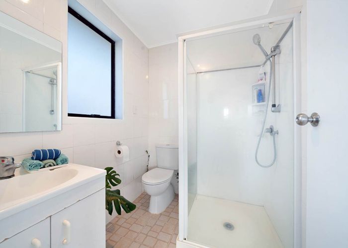  at 4 Falkirk Street, Blockhouse Bay, Auckland City, Auckland