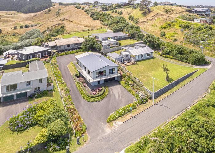  at 21 Sunset Parade, Kai Iwi