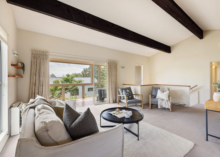  at 86 Wakatu Avenue, Redcliffs, Christchurch City, Canterbury