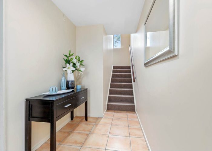  at 6D Carlton Gore Road, Grafton, Auckland City, Auckland