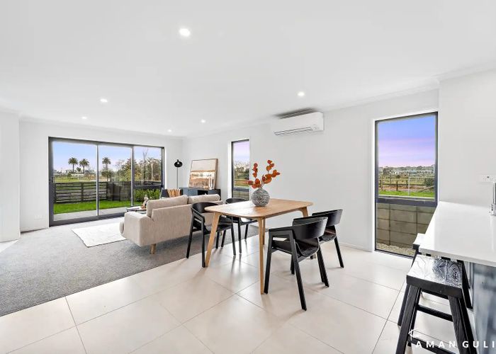  at 8 Paapaakiri Loop, Takanini, Papakura, Auckland