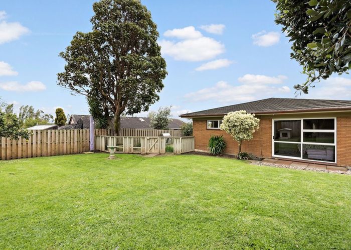  at 116 Glenmore Road, Sunnyhills, Manukau City, Auckland