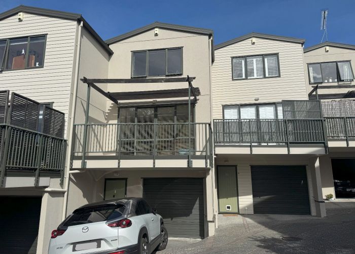  at 53/8 Flynn Street, Birkdale, North Shore City, Auckland