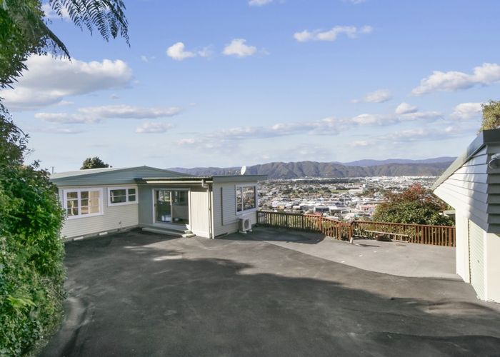  at 31 Rakeiora Grove, Korokoro, Lower Hutt