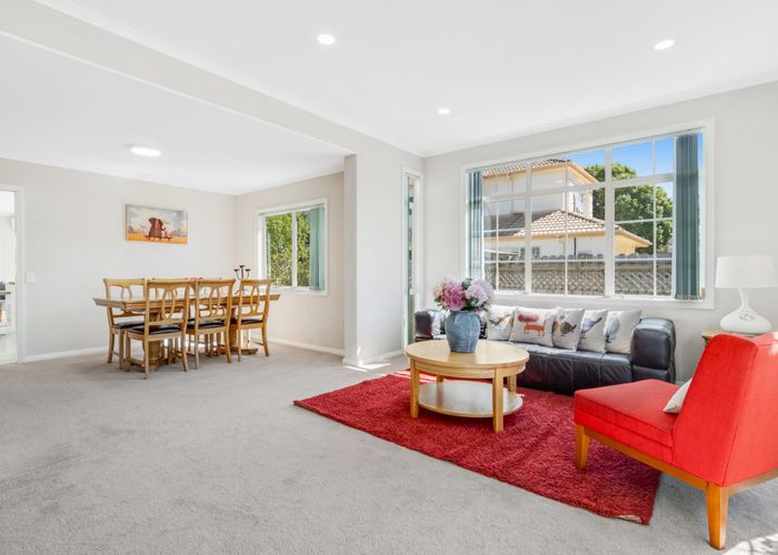  at 33 Santa Ana Drive, Dannemora, Auckland