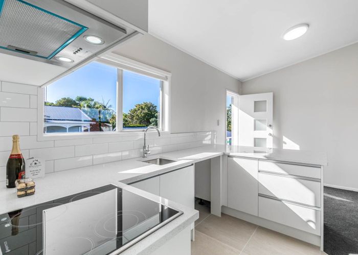  at 4/23 Fairview Road, Mount Eden, Auckland City, Auckland