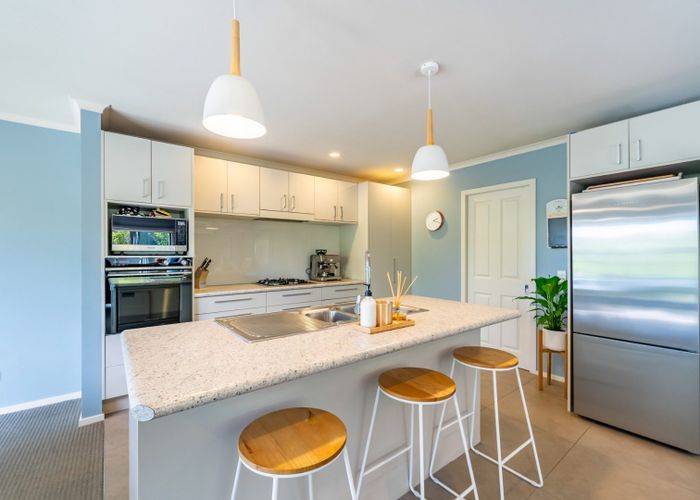 at 121 Hill Road, Belmont, Lower Hutt, Wellington