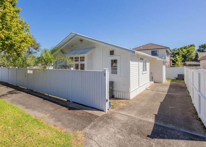  at 2B Westminster Road, Mount Eden, Auckland City, Auckland