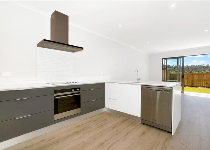  at 42 Vincent McGrath Cres, Swanson, Waitakere City, Auckland