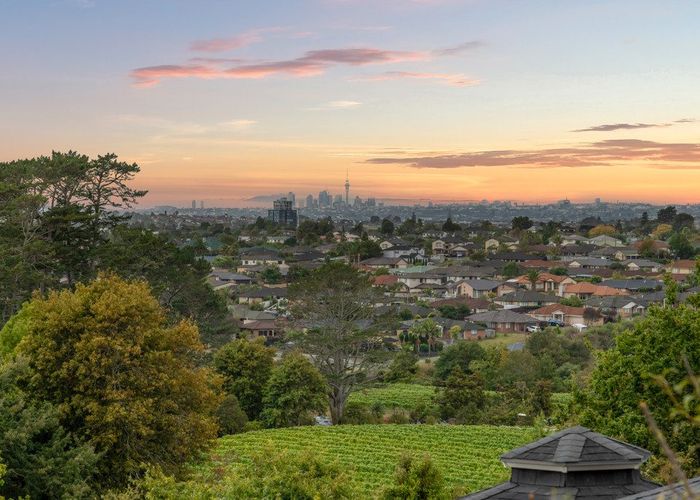  at 83 Lake Panorama Drive, Henderson, Waitakere City, Auckland