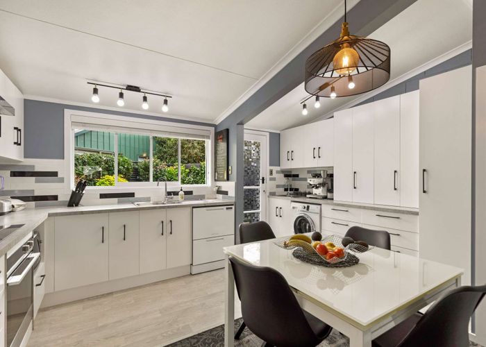  at 11 Opawa Place, Terrace End, Palmerston North, Manawatu / Whanganui