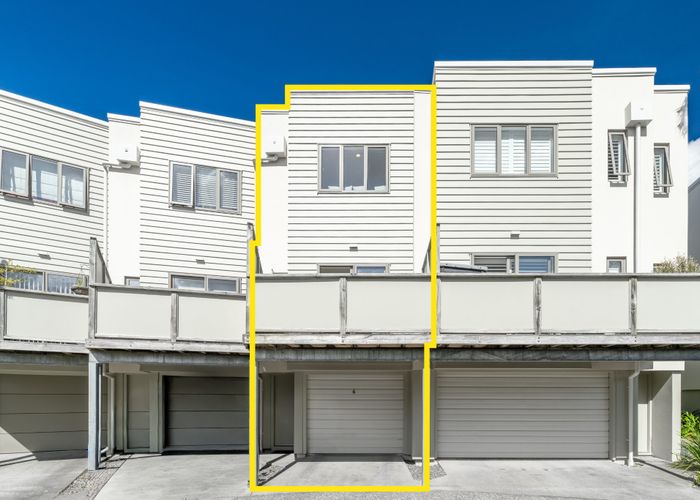  at 4/21 Hunters Park Drive, Three Kings, Auckland City, Auckland