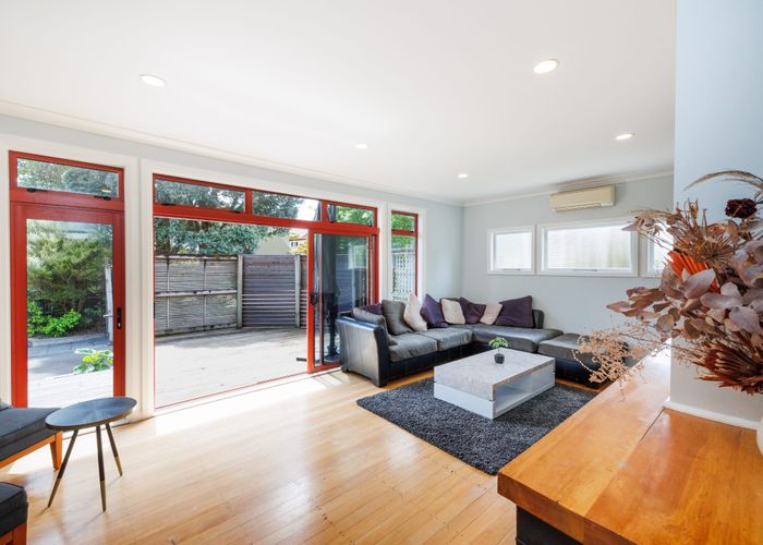  at 230 Victoria Avenue, Hokowhitu, Palmerston North