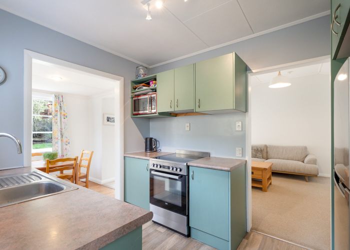 at 35 Elmslie Road, Pinehaven, Upper Hutt, Wellington