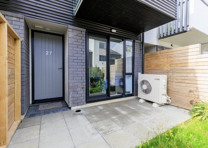  at 27 Ara Paiwhenua, Tawa, Wellington