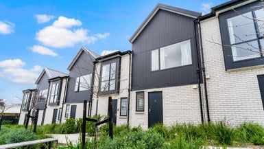  at 5 Wharara Lane, Massey, Auckland