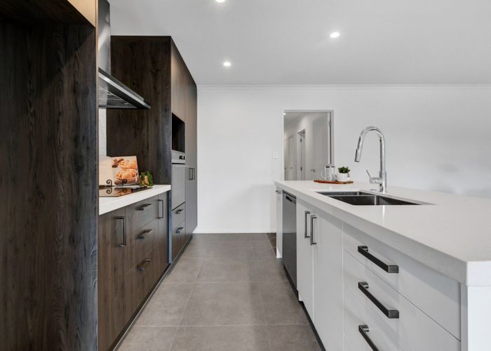  at 10A Winstone Place, Highlands Park, New Plymouth, Taranaki