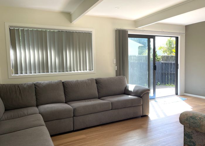  at 1/29 Camelot Place, Glenfield, North Shore City, Auckland