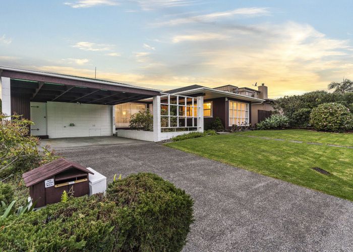  at 4 Roadley Avenue, Sunnyhills, Auckland