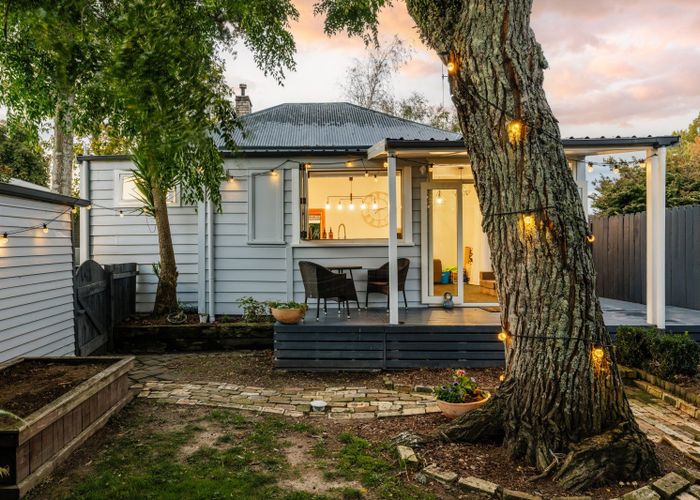  at 84 Albert Street, Hamilton East, Hamilton