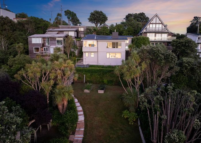  at 40 Seaview Road, Paremata, Porirua, Wellington