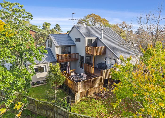  at 36 Lochend Place, Highland Park, Manukau City, Auckland