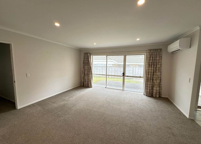  at 19 Glassonby Road, Northpark, Auckland