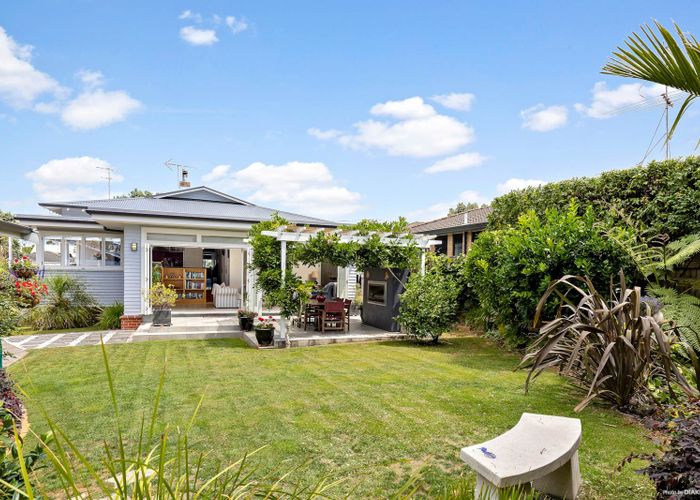  at 21 Hollywood Avenue, Royal Oak, Auckland