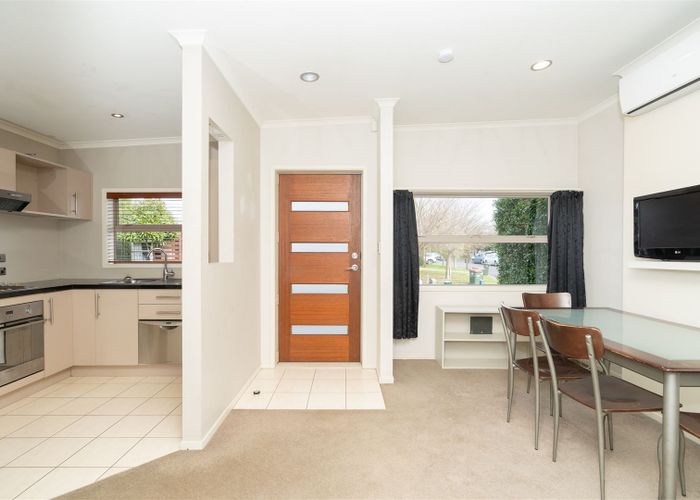 at 15/46 Peachgrove Road, Hamilton East, Hamilton