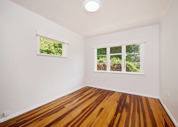  at 90 Newlands Road, Newlands, Wellington, Wellington