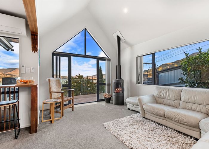  at 26 Cornwall Road, Lyttelton, Banks Peninsula, Canterbury