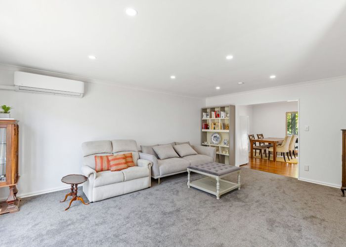  at 2 Summerfield Lane, Albany, North Shore City, Auckland