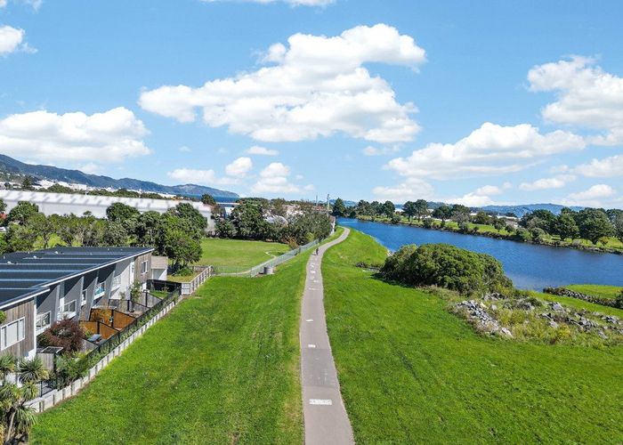  at 8 Harena Way, Moera, Lower Hutt, Wellington