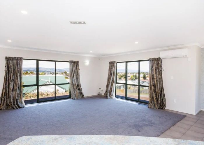  at 24 Lydia Place, Kelvin Grove, Palmerston North