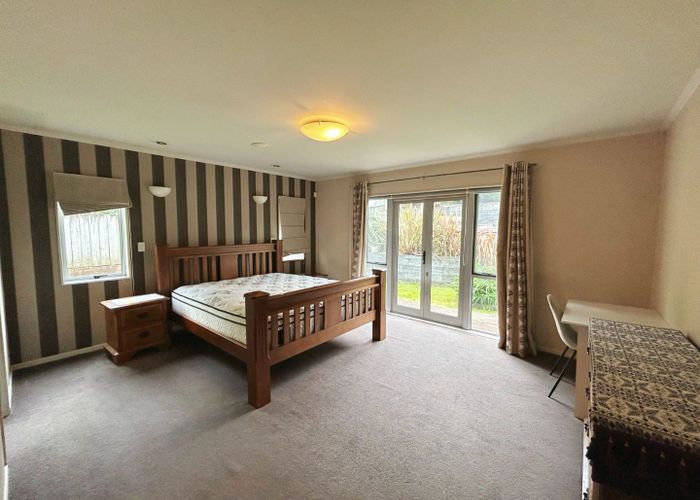  at 10 Hawkridge Rise, Huntington, Hamilton