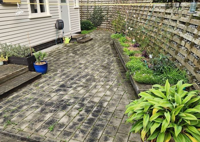  at 36 Aratoro Place, Mount Pleasant, Christchurch City, Canterbury