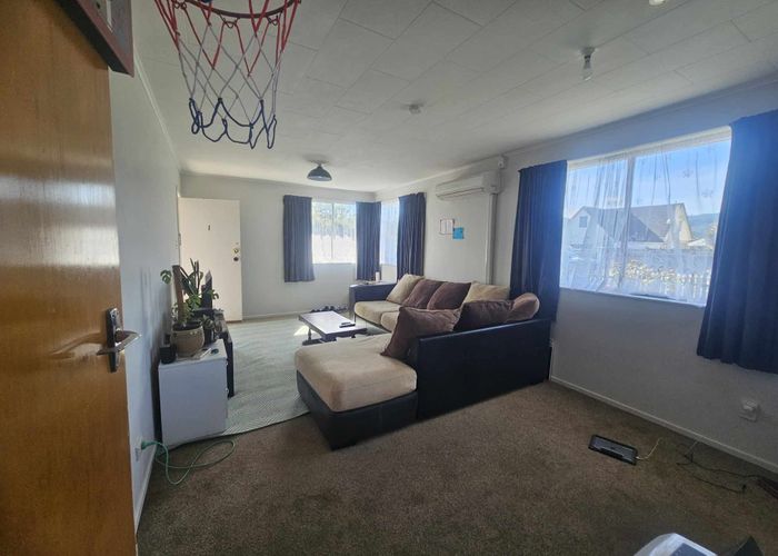  at 1/728 Fergusson drive, Elderslea, Upper Hutt, Wellington